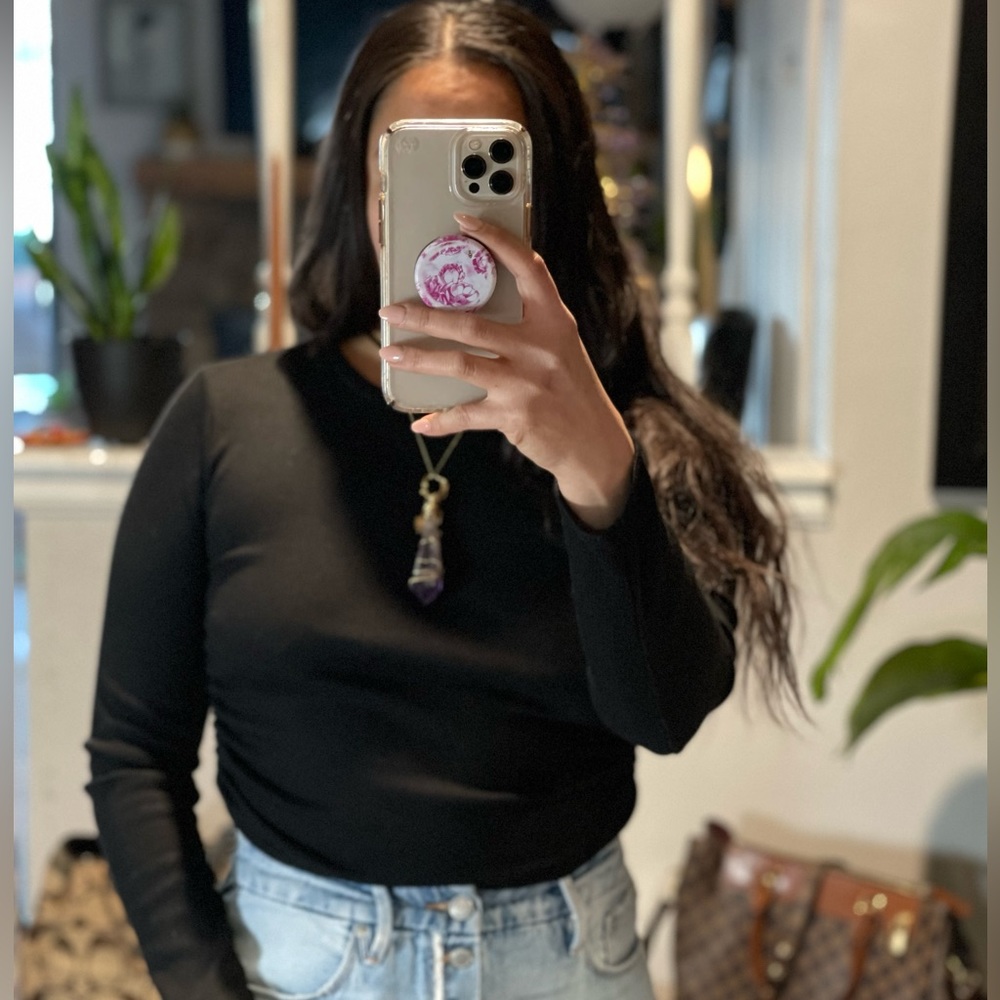Women's Black long sleeve top: Backless